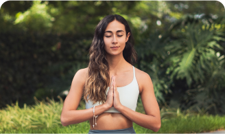 Mujer meditando